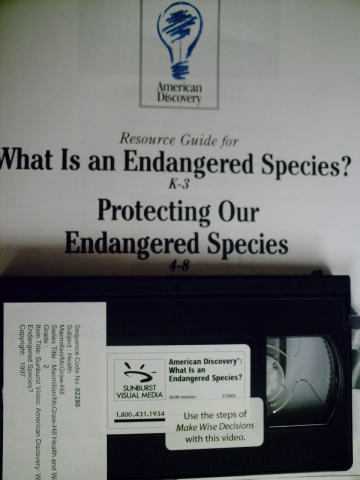 American Discovery: What is An Endangered Species? (Pk)