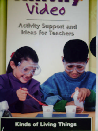 (image for) DiscoveryWorks 1 Kinds of Living Things Activity Video (VHS)