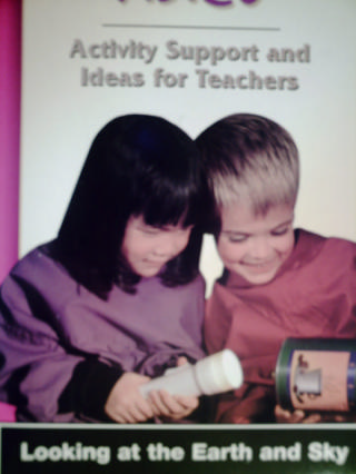 (image for) DiscoveryWorks K Looking at the Earrth & Sky Video (VHS)