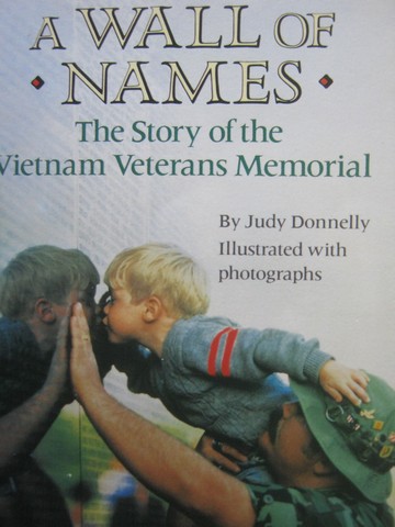 (image for) Soar to Success 7 A Wall of Names (P) by Judy Donnelly
