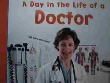 (image for) A Day in the Life of a Doctor (P) by Heather Adamson