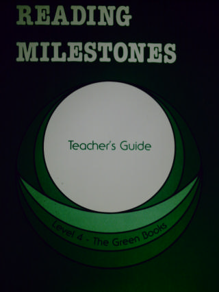 (image for) Reading Milestones Level 4 Green Books TG (TE)(P) by Quigley,
