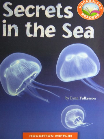 (image for) Vocabulary Readers 2 Secrets in the Sea (P) by Lynn Fulkerson