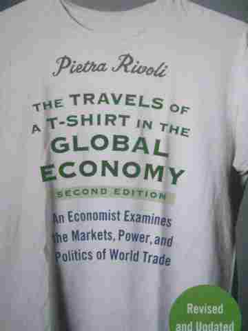 (image for) Travels of A T-Shirt in the Global Economy 2nd Edition (P)