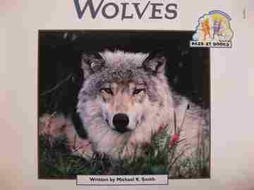 (image for) Pair-It Books Wolves (P)(Big) by Michael K Smith