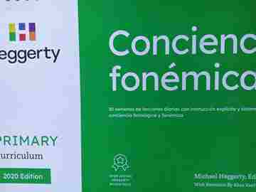 Conciencia fonemica Primary Curriculum (P)(Spiral) by Michael Heggerty & Alisa VanHekken (image for) Conciencia fonemica Primary Curriculum (P)(Spiral) by Michael Heggerty & Alisa VanHekken